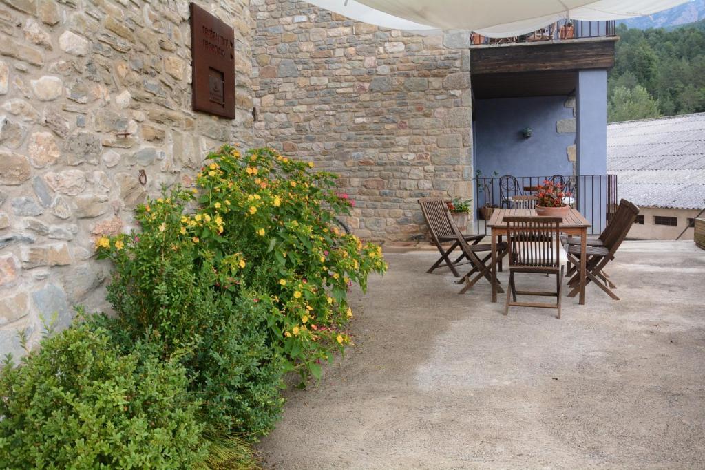 Hotel Monegal Sant Llorenç de Morunys Zewnętrze zdjęcie